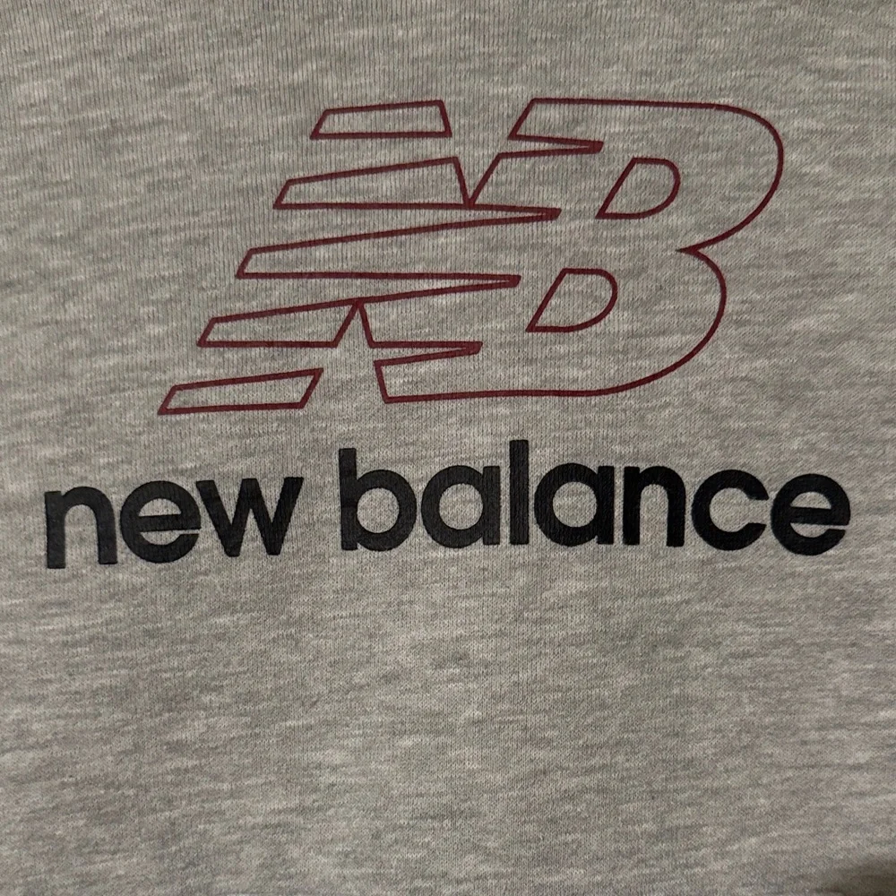 New Balance Light Gray Kids Hoodie with Logo - Picture 2 of 6